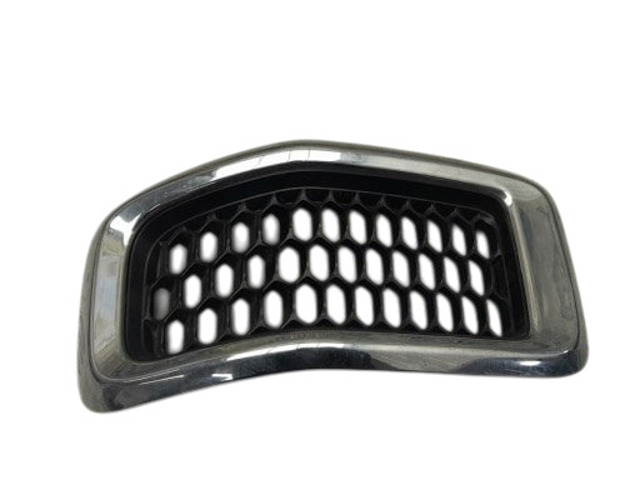 Решетка 68138335AA CHRYSLER