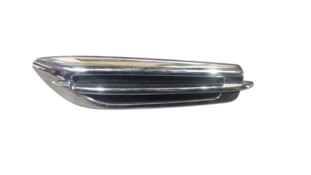 Накладка крыла переднего левого 7407A087 MITSUBISHI