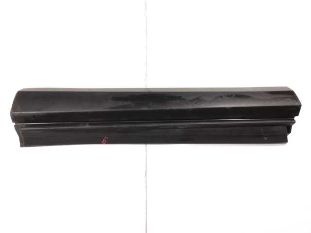 Молдинг передней правой двери, нижний 7507342021 TOYOTA