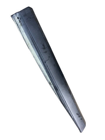 Молдинг передней левой двери, нижний 808716RA0A NISSAN
