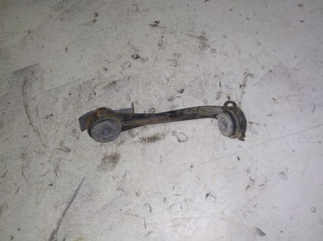 Растяжка стойки левая 8200626969 RENAULT