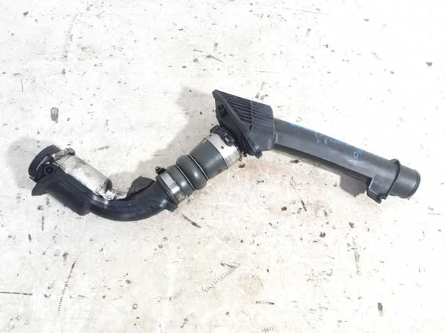 Патрубок воздушный, выход из компрессора (наддув) 8200687468 RENAULT