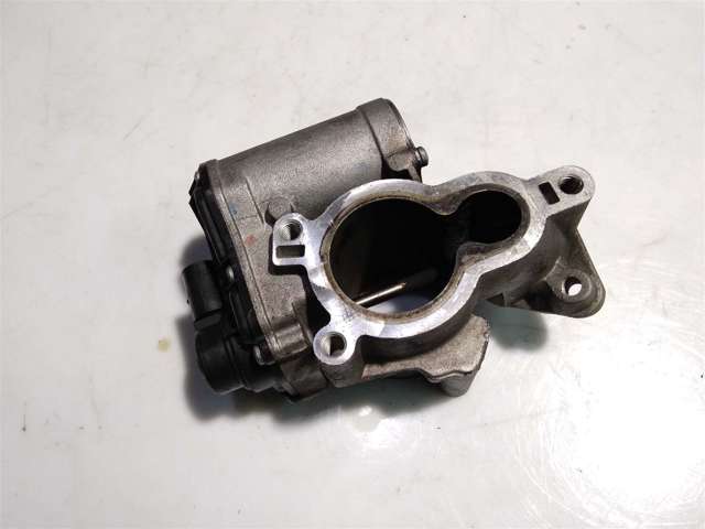 Клапан EGR системы рециркуляции отработавших газов 8200693739 RENAULT