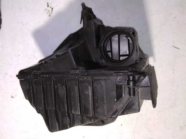 Корпус воздушного фильтра в сборе 8200947663 RENAULT