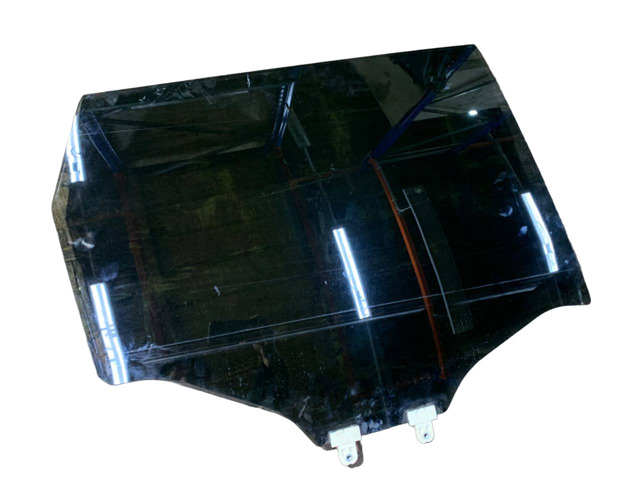 Стекло заднее правое 823006RA0C NISSAN