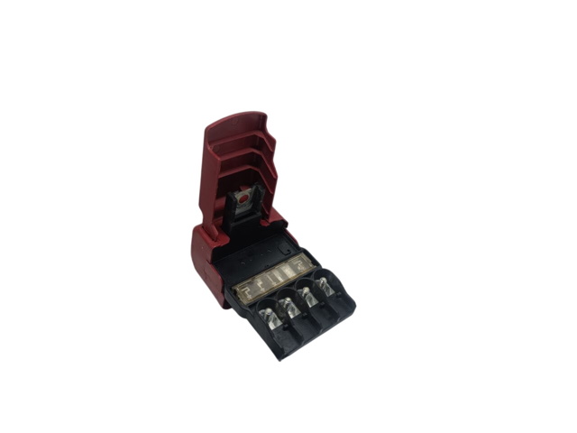 Коробка предохранителей 8262047090 TOYOTA