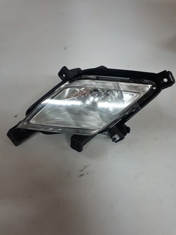 Противотуманная фара левая 8320134001 SSANG YONG