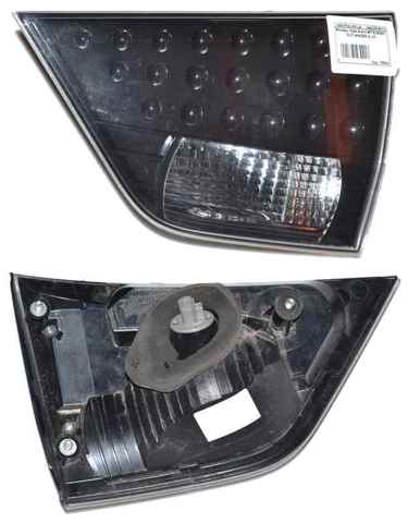 Фонарь задний правый 8331A042 MITSUBISHI