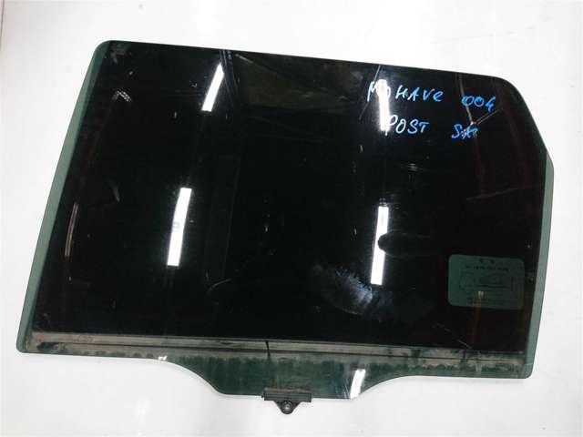 Стекло задней двери, левой 834102J000 HYUNDAI