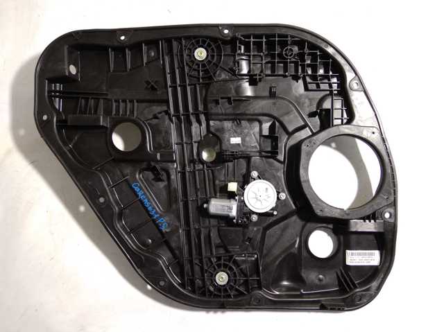 Мотор стеклоподъемника двери задней, левой 83450A4000 HYUNDAI
