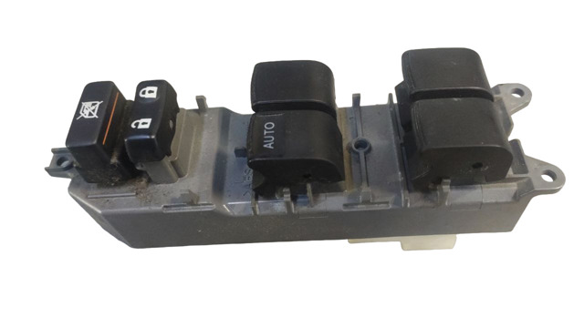 Кнопки переднего левого стеклоподъёмника 8482012520 TOYOTA