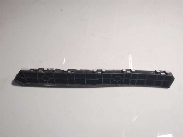 Правый кронштейн крепления бампера заднего 866142T000 HYUNDAI