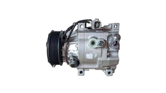 Компрессор кондиционера 883201A470 TOYOTA