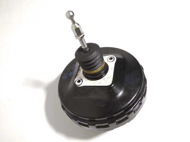 Вакуумник 8R0612103D VAG