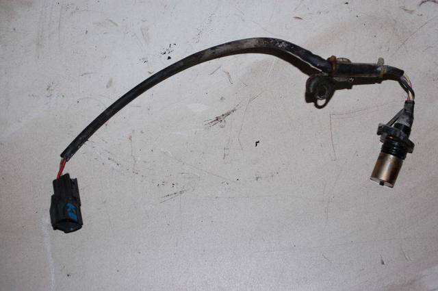 Датчик коленвала Тойота Авенсис 2