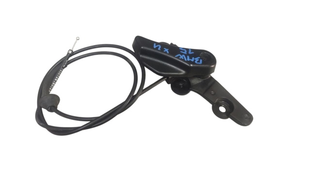 Кронштейн ручки открывания капота 9150273 BMW