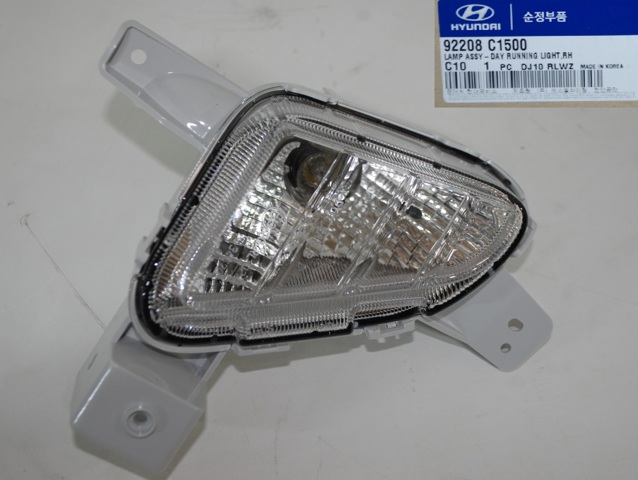 Правая противотуманная фара 92208C1500 HYUNDAI