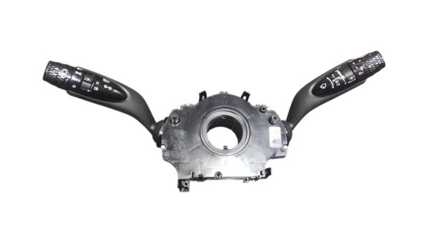 Переключатель подрулевой в сборе 934D5N7840 HYUNDAI