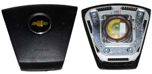 Подушка AIRBAG водительская 96641809 GM