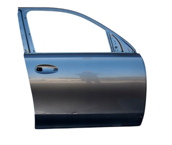 Пассажирская передняя дверь A1677200600 MERCEDES
