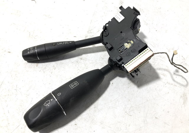 Переключатели подрулевые A2129008702 MERCEDES