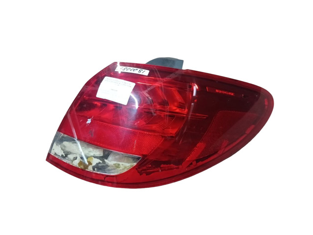 Задний правый внешний фонарь A2469068200 MERCEDES