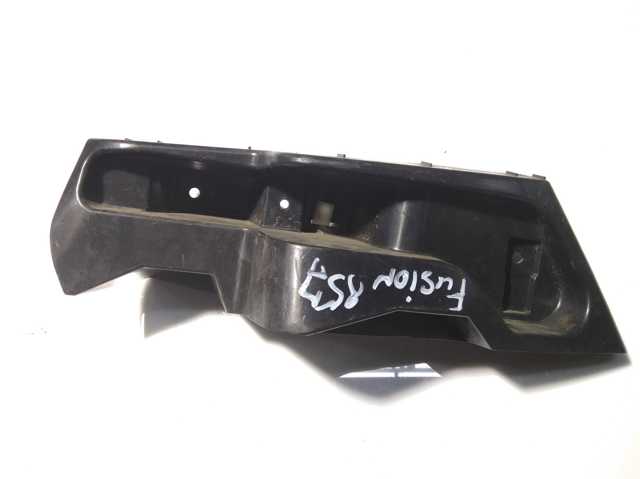 Правый кронштейн крепления бампера заднего DS7Z17D942A FORD
