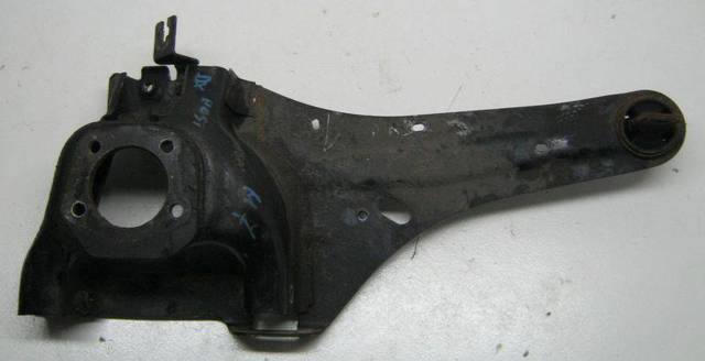 Кулак поворотный правый EG2528200B MAZDA