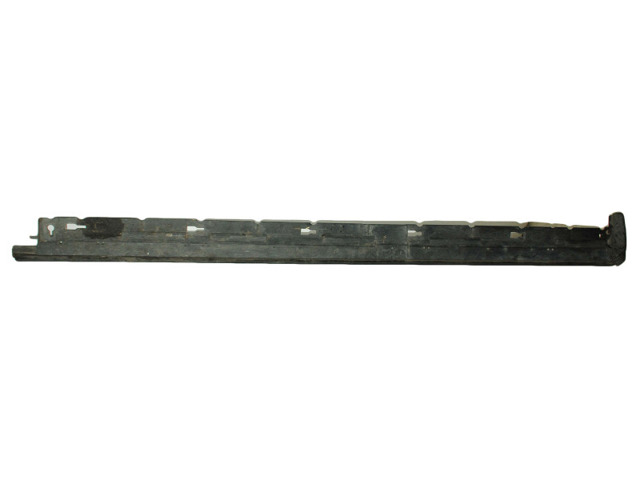 Накладка наружняя (молдинг) порога, правый EG5151P40 MAZDA