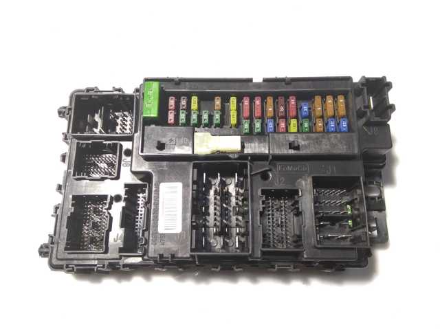 Коробка предохранителей EG9T15604BG FORD