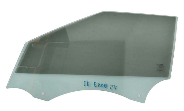 Стекло водительской двери LR026303 LAND ROVER