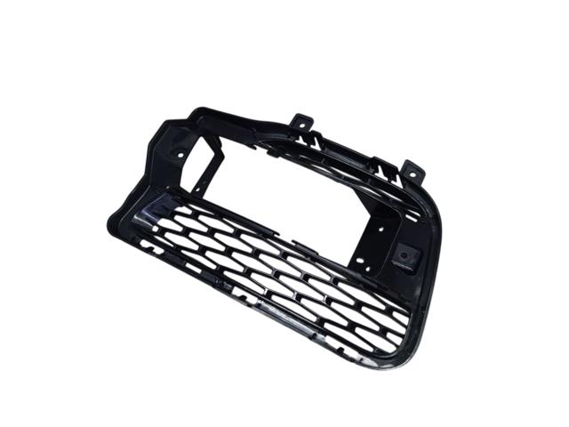 Заглушка противотуманки передней правой LR045033 LAND ROVER