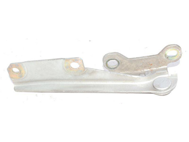 Левая петля капота M896534 MITSUBISHI