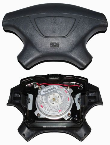 Подушка безопасности водителя MR493567 MITSUBISHI