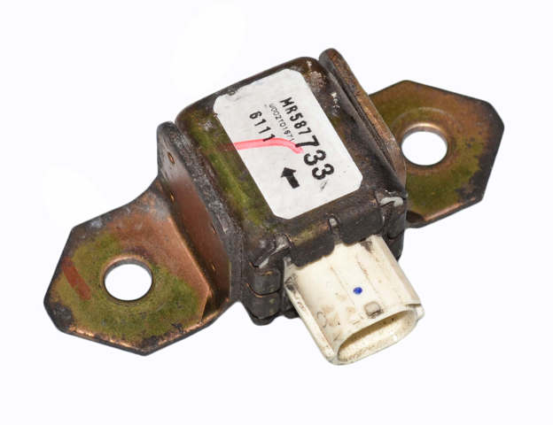 Датчик Эйрбэг передний MR587733 MITSUBISHI