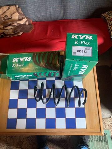 KAYABA RH3553 Передняя пружина в наличии Киев