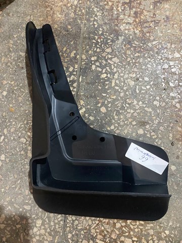 A1668900478 Передние брызговики купить Ирпень