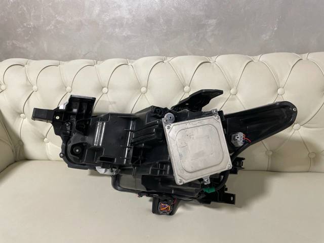 BCJH51030 MAZDA Правая фара купить в Ровно