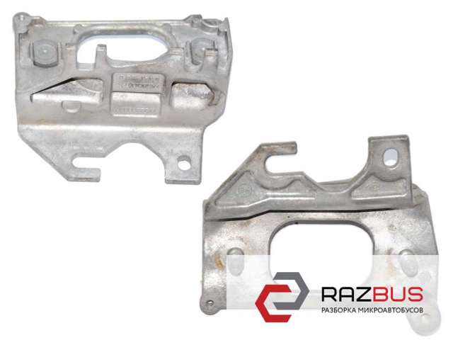RENAULT 112228880R Кронштейн подушки (опоры) двигателя левой в наличии Ровно