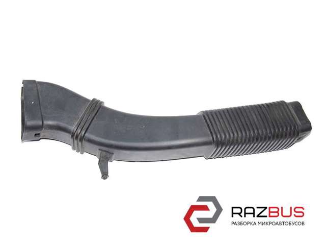 Патрубок воздушный, вход воздушного фильтра 13717811597 BMW