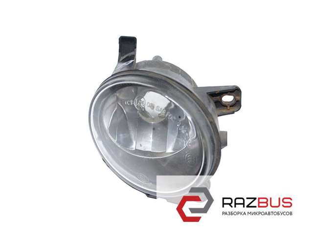 Противотуманка правая 8T0941700B VAG