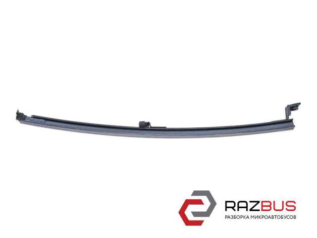 Направляющая стекла рамки двери, заднего правая GHK172602B MAZDA