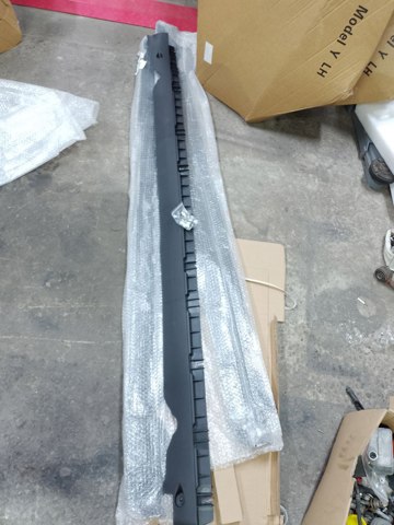 KSP KSP90120 Кронштейн наружной накладки порога правой в наличии Кривой Рог