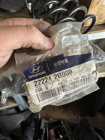 222242G000 HYUNDAI Сальники клапанов купить в Днепр