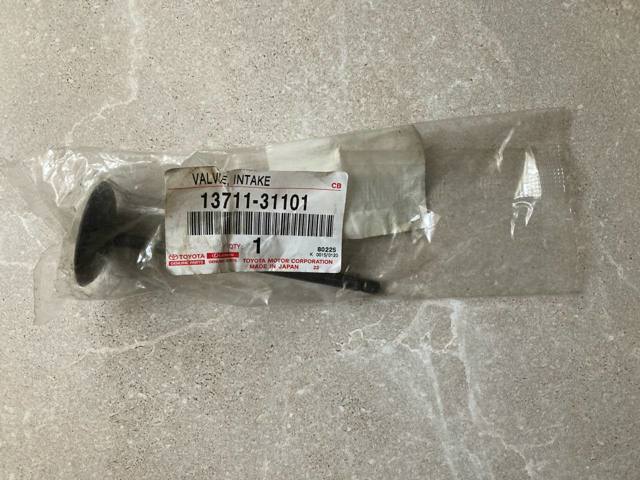 TOYOTA 1371537030 Выпускной клапан в наличии Харьков