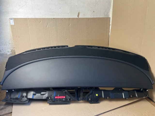 TESLA 108340105J Панель салона передняя "торпедо" в наличии Кривой Рог