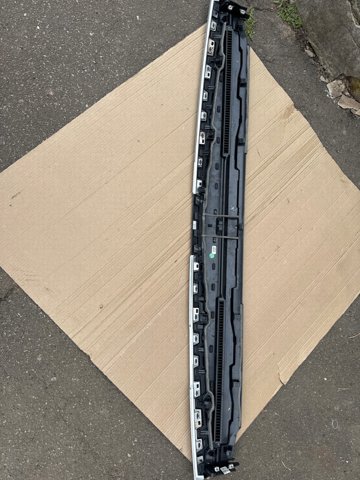TESLA 109122500F Молдинг (накладка) приборной панели "торпедо" центральный в наличии Винница