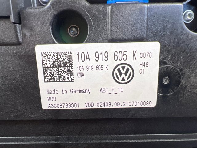 VAG 10A919605K Дисплей многофункциональный в наличии Сумы