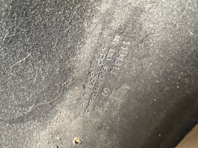 Защита днища, средняя часть 110431300B TESLA