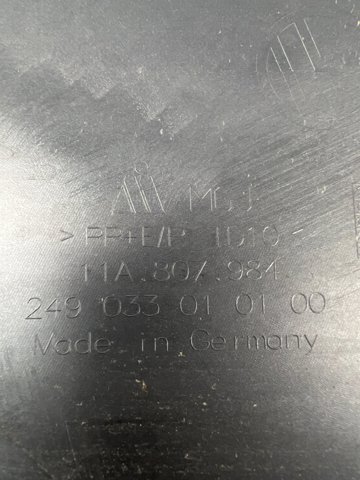Угол бампера заднего правый 11A807984GRU VAG